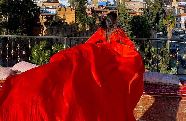 Flying Dress photoshoot in Chefchaouen 