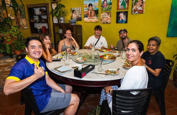 Small Group Melaka After Dark Food Tour
