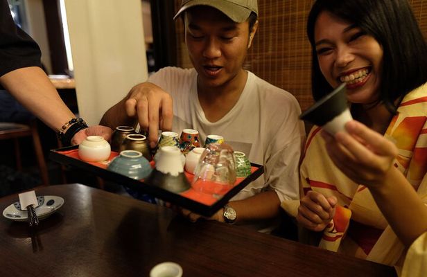 Kyoto Night Food Tour in Pontocho – 13 Dishes & 3 Drinks