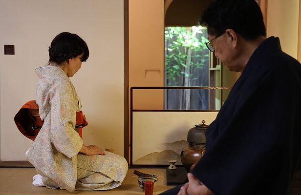 Traditional Japanese Tea Ceremony at Master's Private Tea Room