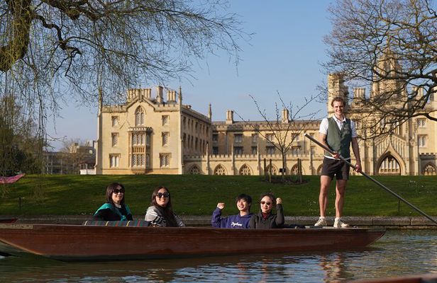 Cambridge Private Punting Tour