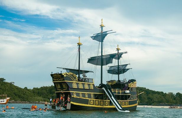Sunset Pirate Adventure Cruise to Koh Larn from Pattaya