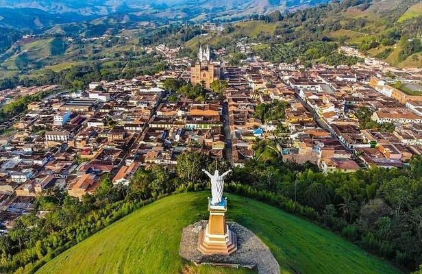 MAGICAL JERICHO and Barbecue Tour in Private Estate