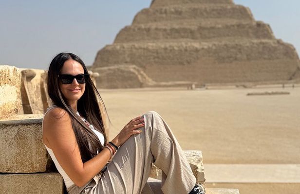 All inclusive tour for Giza Pyramids Sphinx, Saqqara & Memphis 