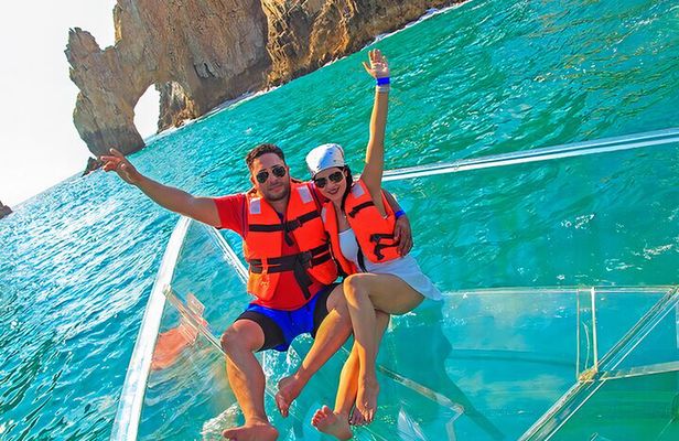 Los Cabos Transparent Boat Experience towards the Arch