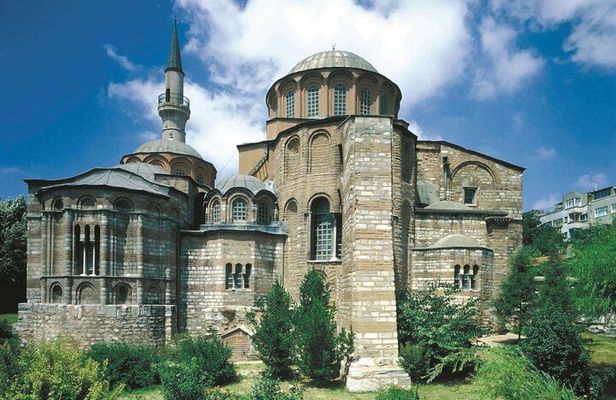 Historic Balat & Chora Tour with Sunset Cruise
