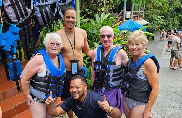 Roseau Valley to Champagne Beach Tour Experience