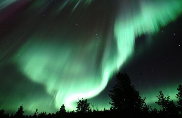 Guaranteed Aurora Tour Small Group
