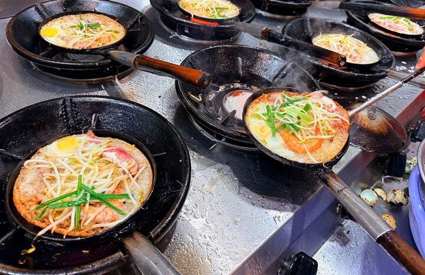 Nha Trang Local Food Tasting and Sightseeing Tour By Scooter