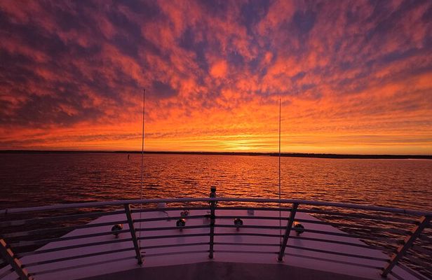 Sunset Cruise Fort Lauderdale – Premium Experience-Skyline Views