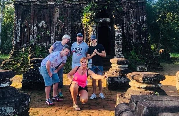 From Hoi An/Da Nang: Marble Mountains & My Son Sanctuary in 1 Day