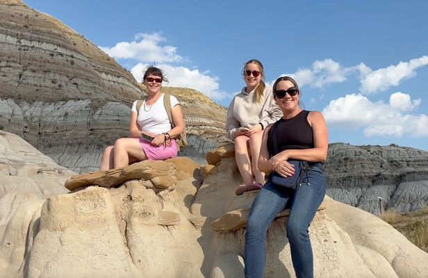 Ultimate Drumheller Experience; Dinosaurs Canyons and Ghost Towns