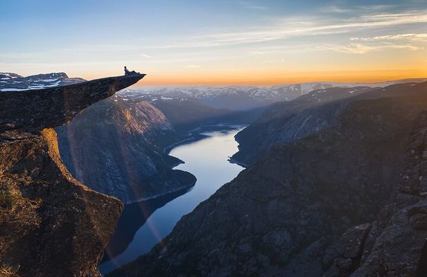 Trolltunga Sunset Overnight Glamping