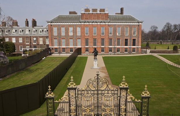 London Walking Tour Kensington Palace & Gardens & Refreshments