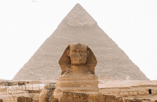 Cairo 8 Hour Private Tour of Pyramids & Egyptian Museum