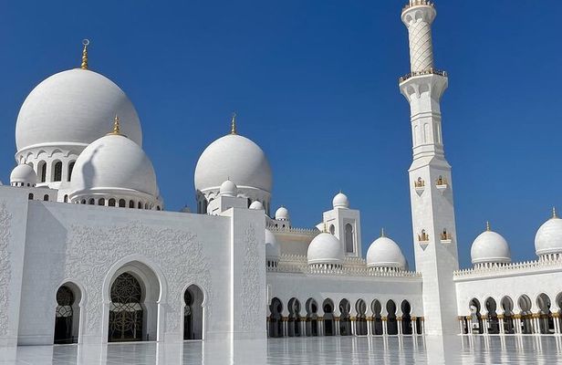 Abu Dhabi City Tour with Ferari World, Emirates Palace, Mosque 