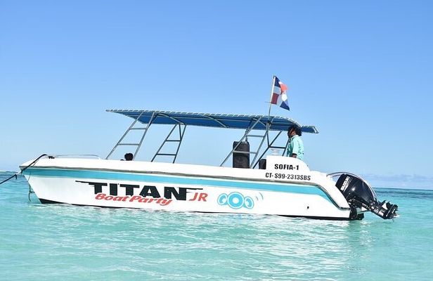 Private Junior Catamaran Tour with Drink and Transportation Included