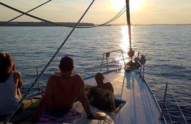 Sunset Sailing Excursion in Barcelona