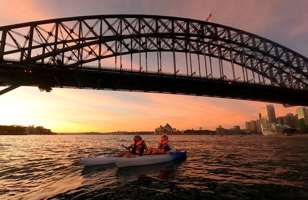 Sydney Sunrise Kayak Tour Opera House and Harbour Bridge