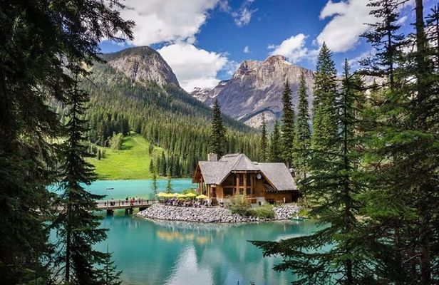 Moraine Lake, Emerald Lake, Louise, Johnston Canyon & Banff Town