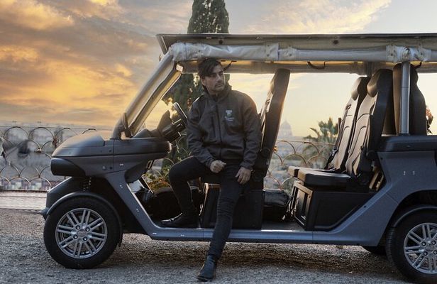 Rome in Golf Car a Private Trip between History and Beauty