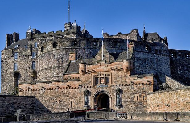 Edinburgh Castle Express Guided Tour with Entry Ticket