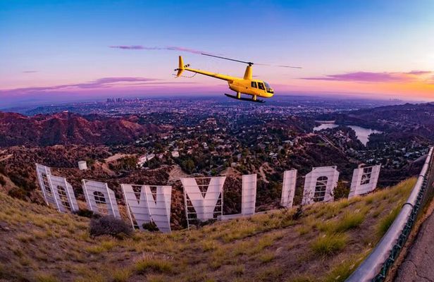 Los Angeles Hollywood Sign & City Tour by Helicopter
