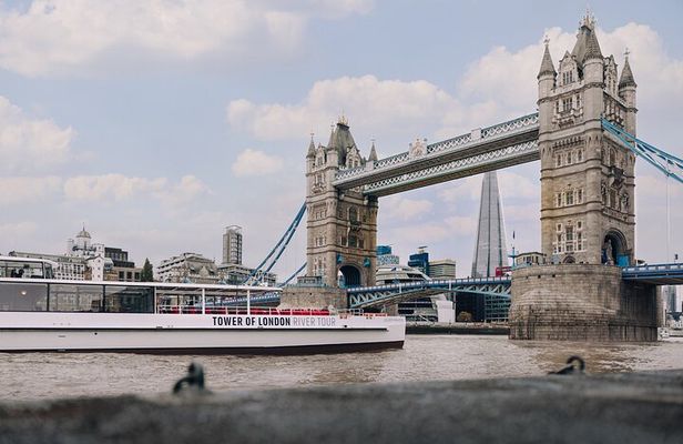 The Official Tower of London River Tour- Sightseeing River Cruise