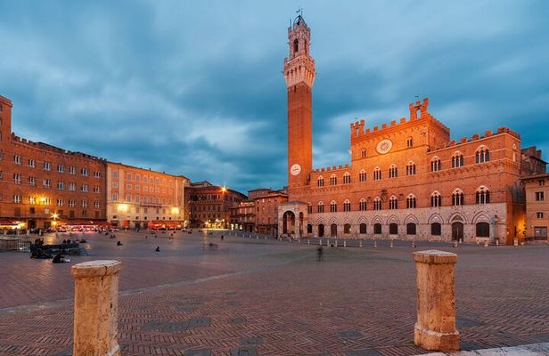 Siena Private Walking Tour with a Local