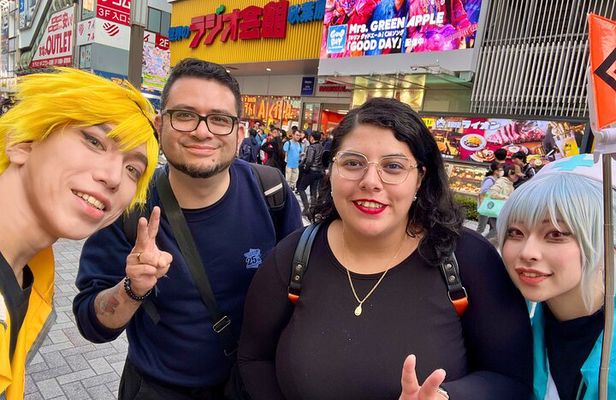 Explore Akihabara with Local Cosplayer Guide(s)!