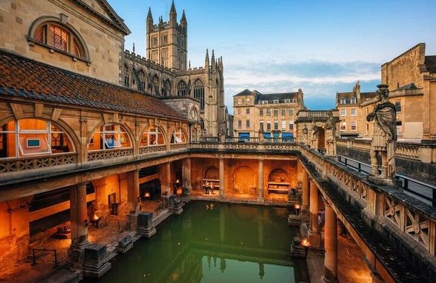 Private Full Day Tour to Longleat Safari Park and Historic Bath