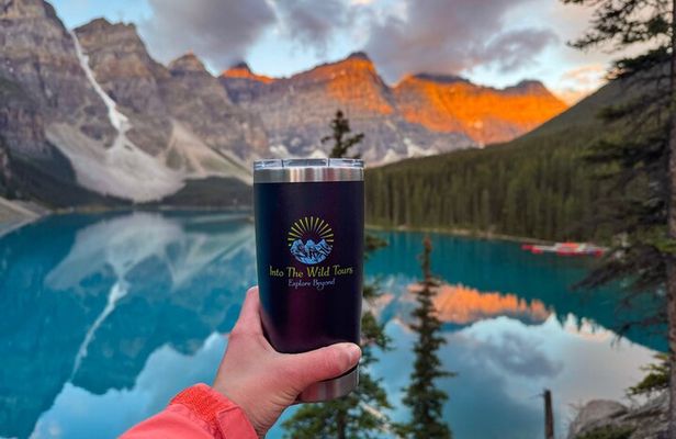 4 hour Moraine Lake Tour from Banff and Canmore