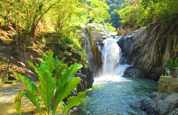 Coastal Adventure in Quimixto : Hiking and Cooking Workshop