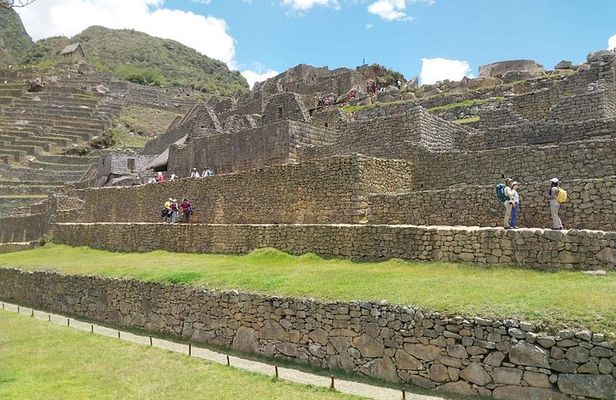 Discover the Secrets of Machu Picchu in 2 Days