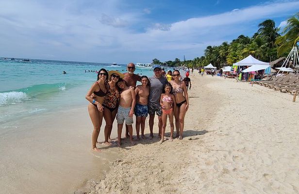 roatan excursión ,zip line ,sloths ,beach and island tour