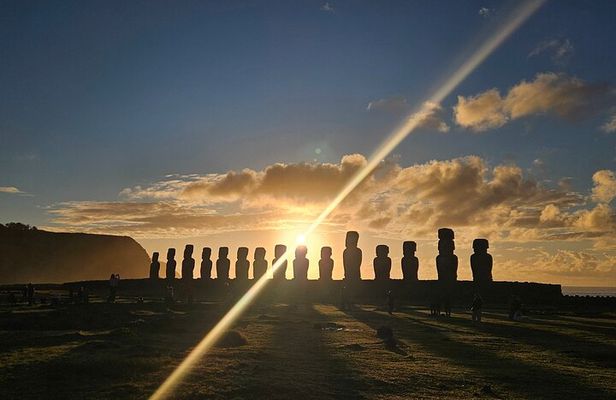 The Great Awakening of the 15 Dawn in Ahu Tongariki