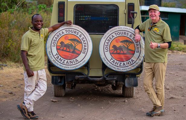 4 Day Safari Experience and Calving Season Adventure