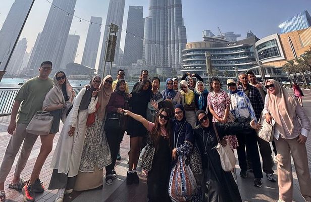 Dubai City Tour with Burj Khalifa Tickets and Hotel Pickup