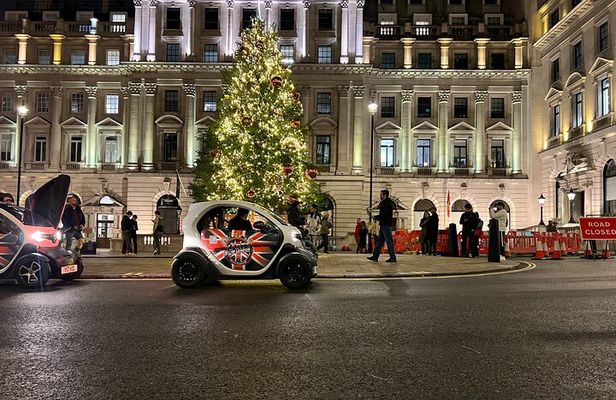 London Christmas Lights Tour in Street Legal Karts