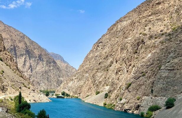 Samarkand: Tajikistan Seven lakes Day trip with lunch 