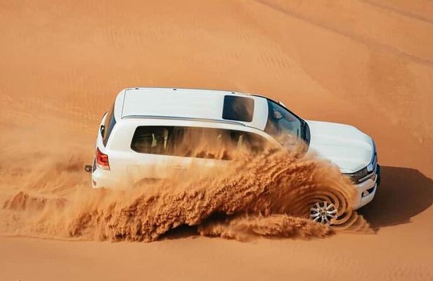 Desert Safari Dubai - Dune Bashing, BBQ Dinner