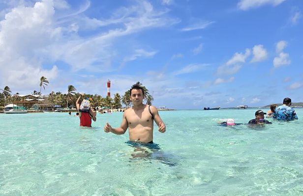 Two Day Aquarium Johnny Cay Boat Party and Island Trip