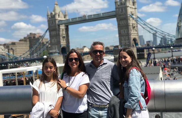 London Private Family Tour Museum Visit for Kids and Games