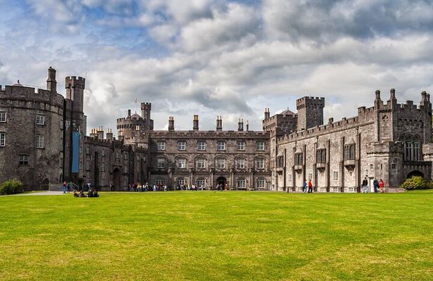 Kilkenny Private Walking Tour with a Local