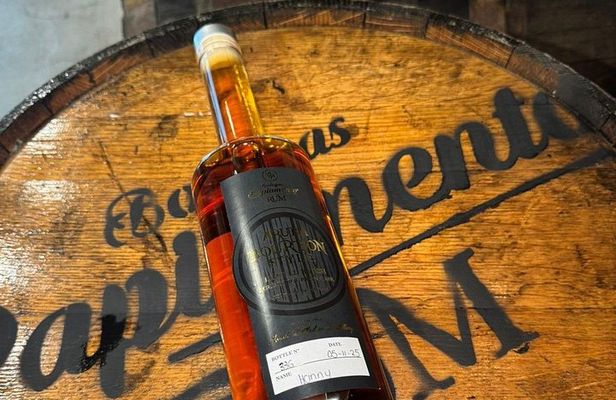 Fill Your Own Bottle Experience at Bodegas Papiamento
