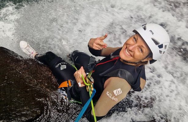 Canyoning EN Famille in Bouilante