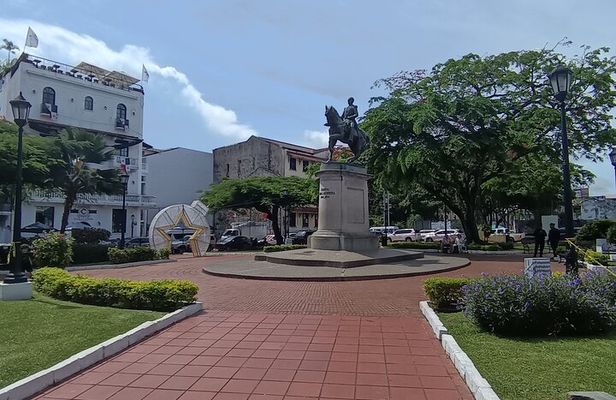 Casco Viejo Insight Tour with Expert Panama Travel Consulting