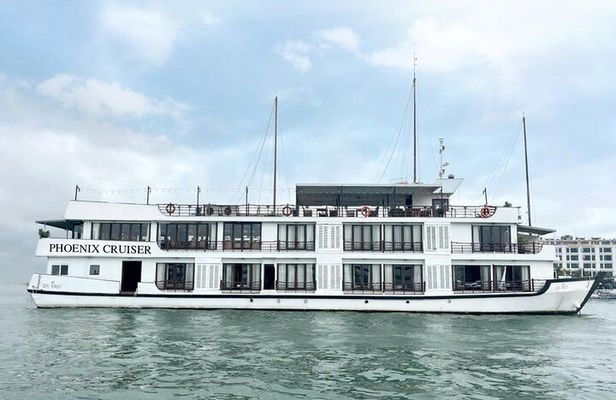2-Days, 1-Night Halong Bay Discovery Cruise from Hanoi