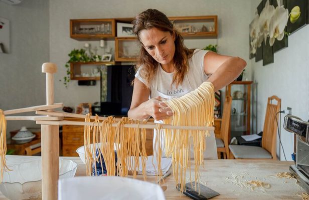Vinci Pasta Cooking Class with Wine and Aperitivo