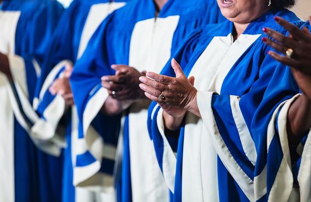 Contrasts and Gospel Mass Tour in Harlem